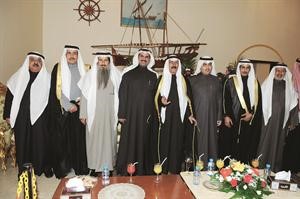 عبدالله مهدي والعميد مجحم الجلال ومبارك الهاجري وداحمد الهاجري يباركون