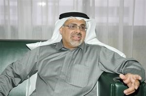 الوزير جمال الشهاب متحدثا خلال استقباله المهنئين	انور الكندري﻿