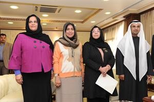 تماضر السديراوي ويسرى العمر تهنئان الحجرف﻿