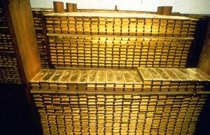 هل يعود العالم إلى «معيار الذهب» في تحديد سعر الصرف؟