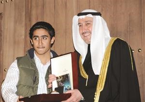 الشيخ فيصل الحمود مكرما حمد يوسف الرومي