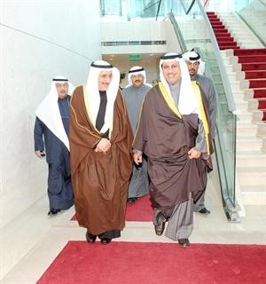 سمو رئيس الوزراء الشيخ جابر المبارك ووزير النفط هاني حسين