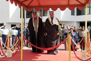 سمو رئيس الوزراء الشيخ جابر المبارك ووزير الدفاع الشيخ احمد الخالد