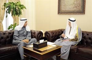 السعدون اثناء استقباله رئيس ديوان المحاسبة