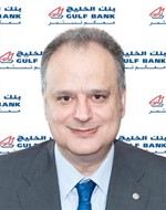 ميشال العقاد ﻿