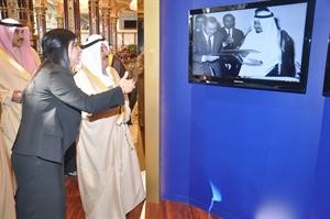 وسموه يشاهد فيلما وثائقيا عن الصندوق