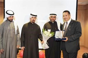 جانب من تكريم موظفي الرازي
