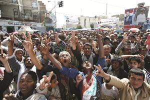 متظاهرون يمنيون يطالبون باعدام الرئيس علي عبدالله صالح 	افپ﻿