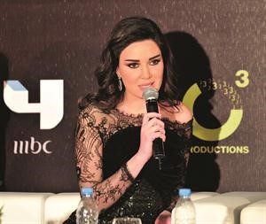 سيرين عبد النور اثناء المؤتمر الصحافي﻿