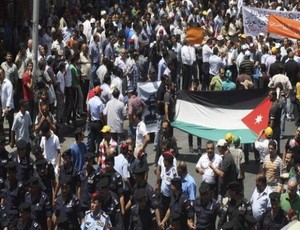 تجدد المسيرات المطالبة بالإصلاح ومكافحة الفساد في الأردن 