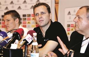 مدير المانشافت اوليفر بيرهوف
