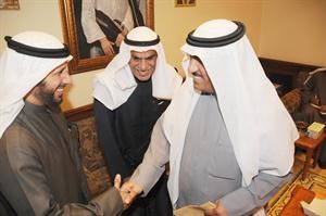 عبداللطيف العميري مرحبا بمسلم البراك بحضور احمد السعدون﻿