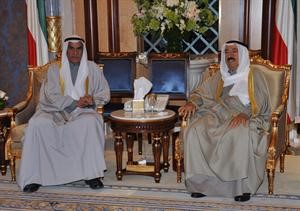 صاحب السمو الامير الشيخ صباح الاحمد مستقبلا احمد السعدون﻿