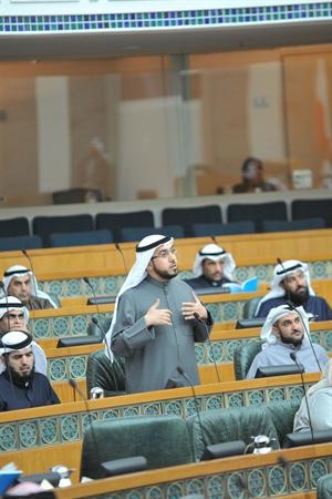 اسامة الشاهين متحدثا﻿