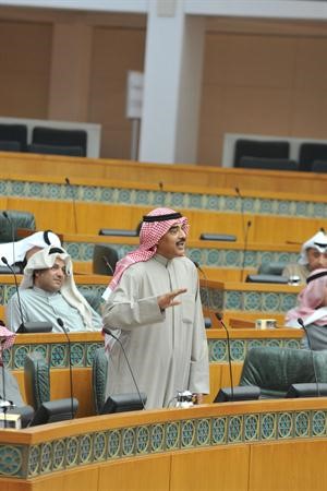 الشيخ صباح الخالد متحدثا في الجلسة﻿