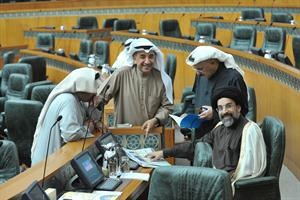 سيد حسين القلاف ونبيل الفضل ودعبد الحميد دشتي ومحمد الجويهل﻿