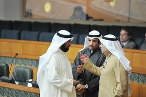 نقاش بين محمد الصقر وعمار العجمي ومرزوق الغانم يستمع﻿
