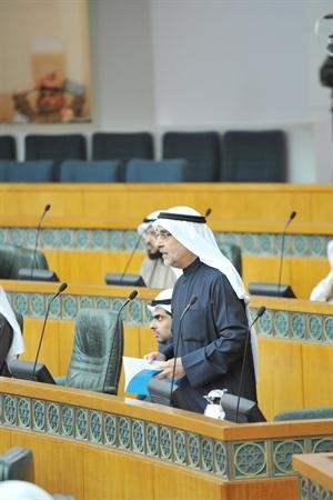 احمد لاري﻿