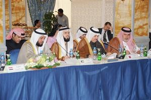 فلاح الصواغ ودعادل الدمخي مع وفد دولة قطر خلال الاجتماعهاني الشمري