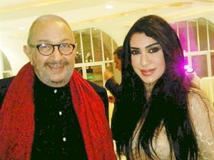 ﻿فاطمة عبد الرحيم مع نور الشريف في مهرجان السينما الخليجي الاول﻿