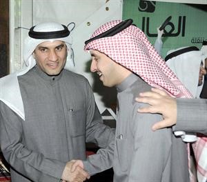 صالح الملا مهنئا