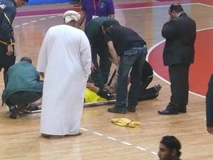 لاعب الاهلي البحريني حسين جاسم اصيب خلال مباراة الريان﻿