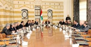 الرئيس ميشال سليمان مترئسا مجلس الدفاع الاعلى مساء امس الاول محمود الطويل