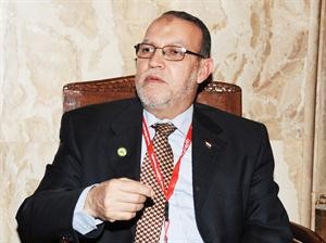 القيادي في جماعة الاخوان المسلمين رئيس لجنة العلاقات الخارجية بمجلس الشعب المصري دعصام العريان