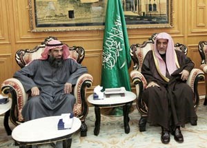صالح ال الشيخ وبجواره الداعية محمد الكوس﻿