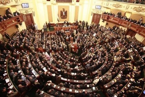مجلس الشعب يوافق على بدء إجراءات لسحب الثقة من الحكومة