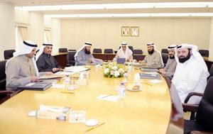 احمد السعدون مترئسا اجتماع مكتب المجلس بحضور دوليد الطبطبائي وعبدالله البرغش وخالد السلطان ومرزوق الغانم وفيصل اليحيى وعلام الكندري