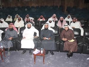 شباب جمعية احياء التراث يتابعون حديث المطلق﻿
