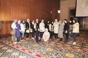 عدد من متطوعات الملتقى الخامس لـ كويتي وافتخر﻿