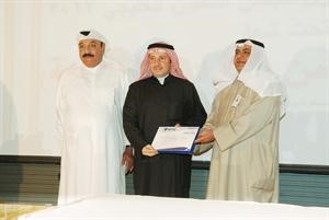 دالزعابي والزمامي يكرمان ضابطا في احتفال شركة النقل العاماسامة ابوعطية﻿