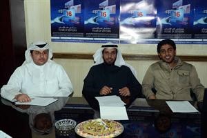دسعود العنزي ودبصيص العجمي ودعلي عبدالوهاب خلال المؤتمر الصحافي
