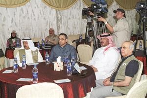 فاروق الزنكي والشيخ طلال الخالد وعبداللطيف الحوطي في مقدمة الحضور
