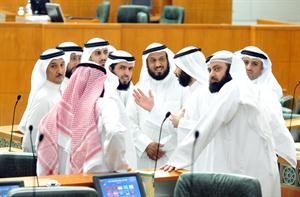 دوليد الطبطبائي ودفيصل المسلم وفيصل اليحيى وفلاح الصواغ ودعادل الدمخي ومناور ذياب وبدر الداهوم وعمار العجمي واسامة المناور