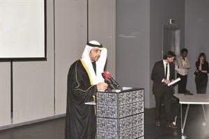 وزير الاعلام الشيخ محمد العبدالله متحدثا للحضور﻿