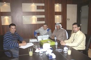 ضيف ديوانية الانباء ناصر الهاجري مع الزملاء سمير بوسعد ومبارك الخالدي واحمد حسين﻿