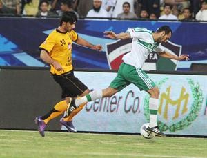 احمد الرشيدي متخطيا عمر السومة هاني الشمري