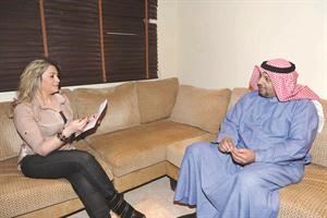 خالد الخالد متحدثا للزميلة دانيا شومان
