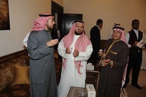 اسامة الشاهين ودمحمد الهطلاني بديوان اسامة المناور﻿