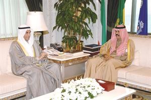 سمو ولي العهد الشيخ نواف الاحمد مستقبلا احمد السعدون﻿