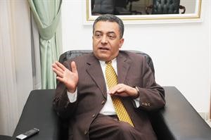 السفير التونسي لدى البلاد مصطفى باهية فريال حماد