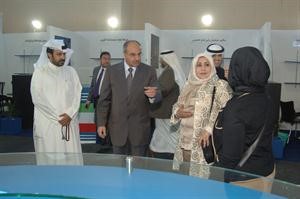 السفير درشيد الحمد في جناح احدى الشركات الكويتيةناصر عبدالسيد﻿
