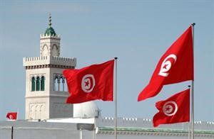 الرئاسة التونسية تعرب عن «بالغ القلق والاستياء» إثر تدنيس مساجد في العاصمة 