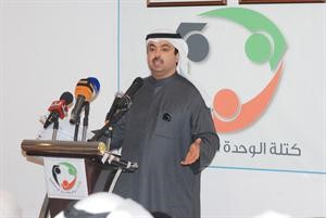 علي الراشد متحدثا
