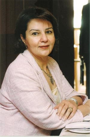 مها البرجس.. سيدة حقوق الإنسان تحارب الانتهاكات