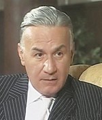 عزت ابوعوف﻿