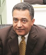 مصطفى باهية